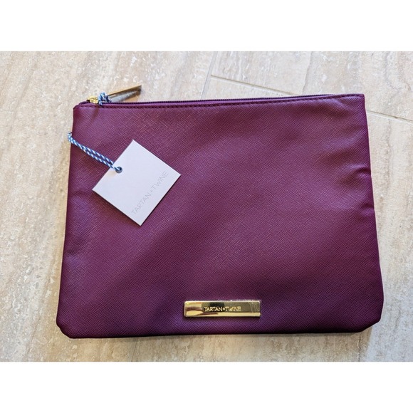 Tartan + Twine Cosmetic Makeup Travel Bag Case Purple Faux Leather Medium NWT - Picture 1 of 4